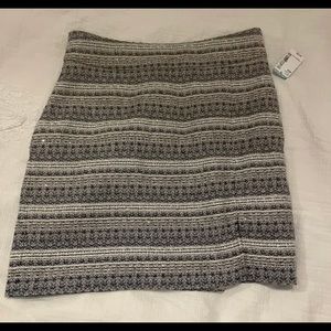 New Chic skirt medium with tag